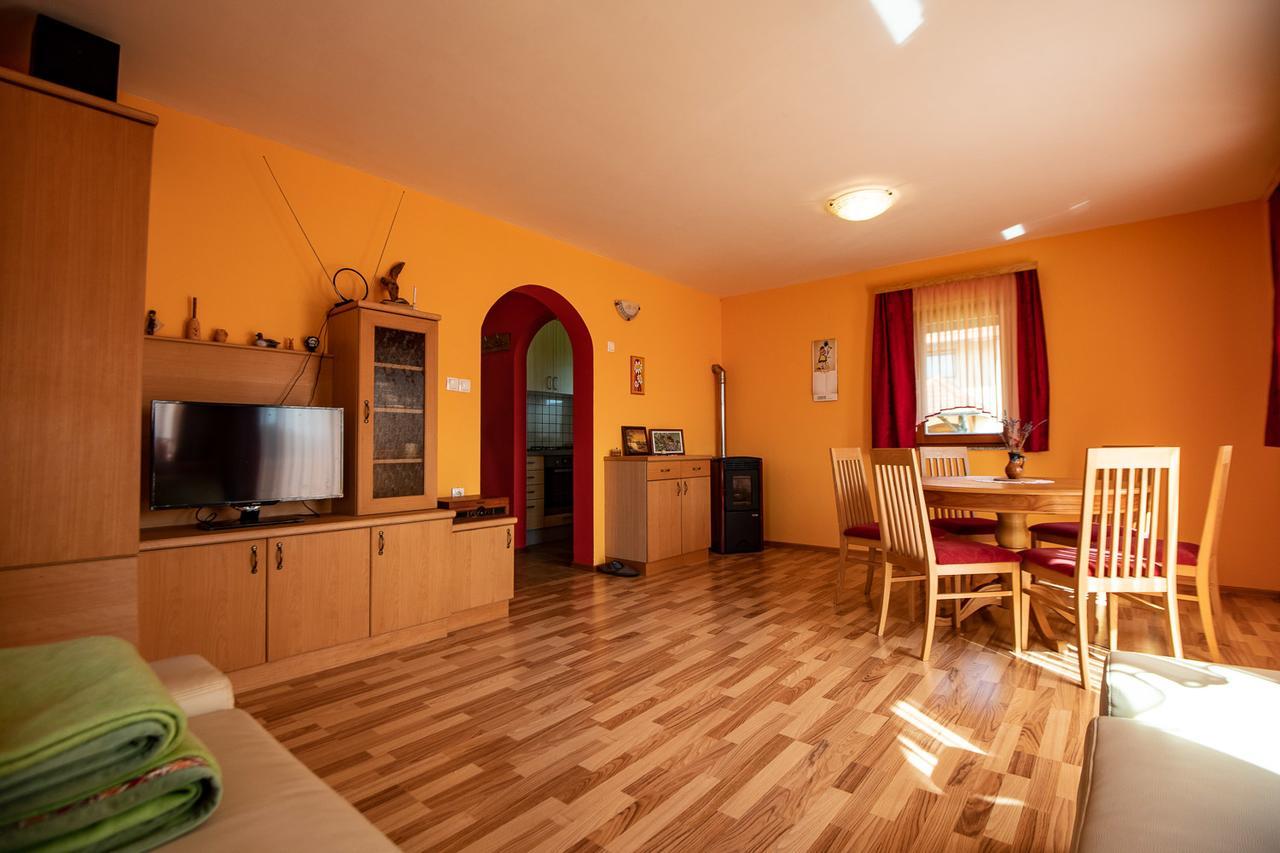 Vineyard Cottage Pod Piramido Dobrnic Extérieur photo